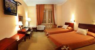 Отель Отель Тустань Сходница Двухместный номер с 1 кроватью или 2 отдельными кроватями-3